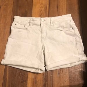 White GAP shorts